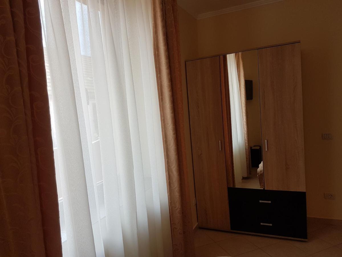 Casa Ovesia Villa Săcele Exteriör bild